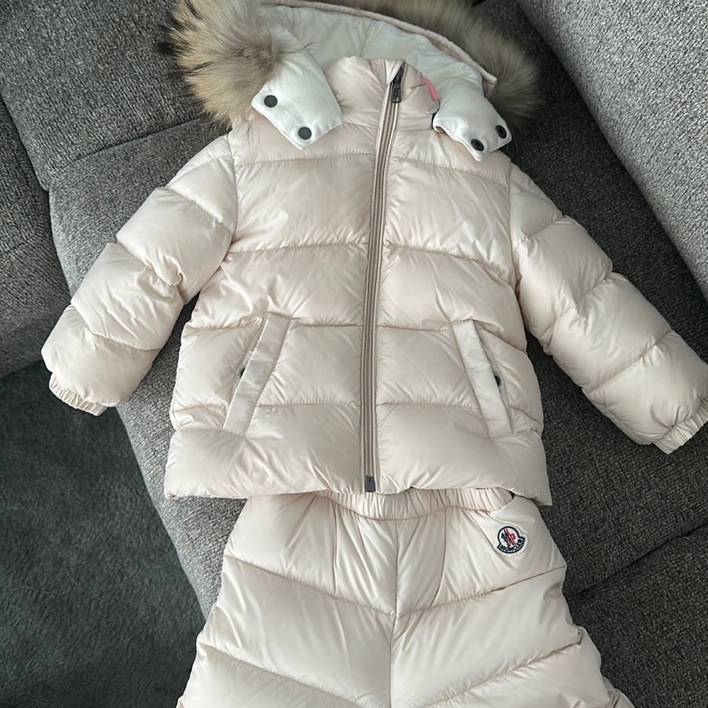 toddlers moncler coat with snow pants barely worn